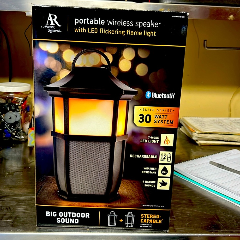 Acoustic Research portable wireless speaker w/flickering flame light